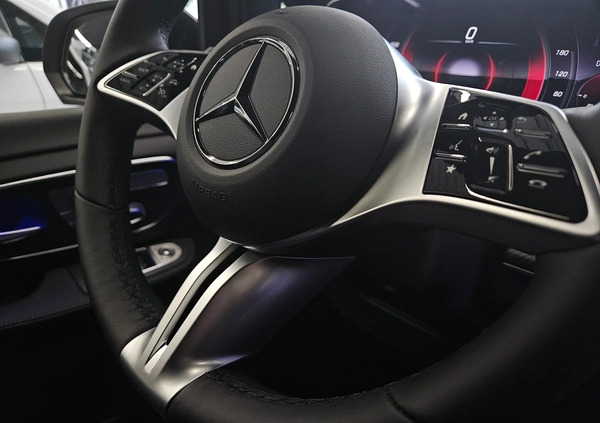 Mercedes-Benz Klasa V cena 519753 przebieg: 10, rok produkcji 2024 z Kraków małe 596